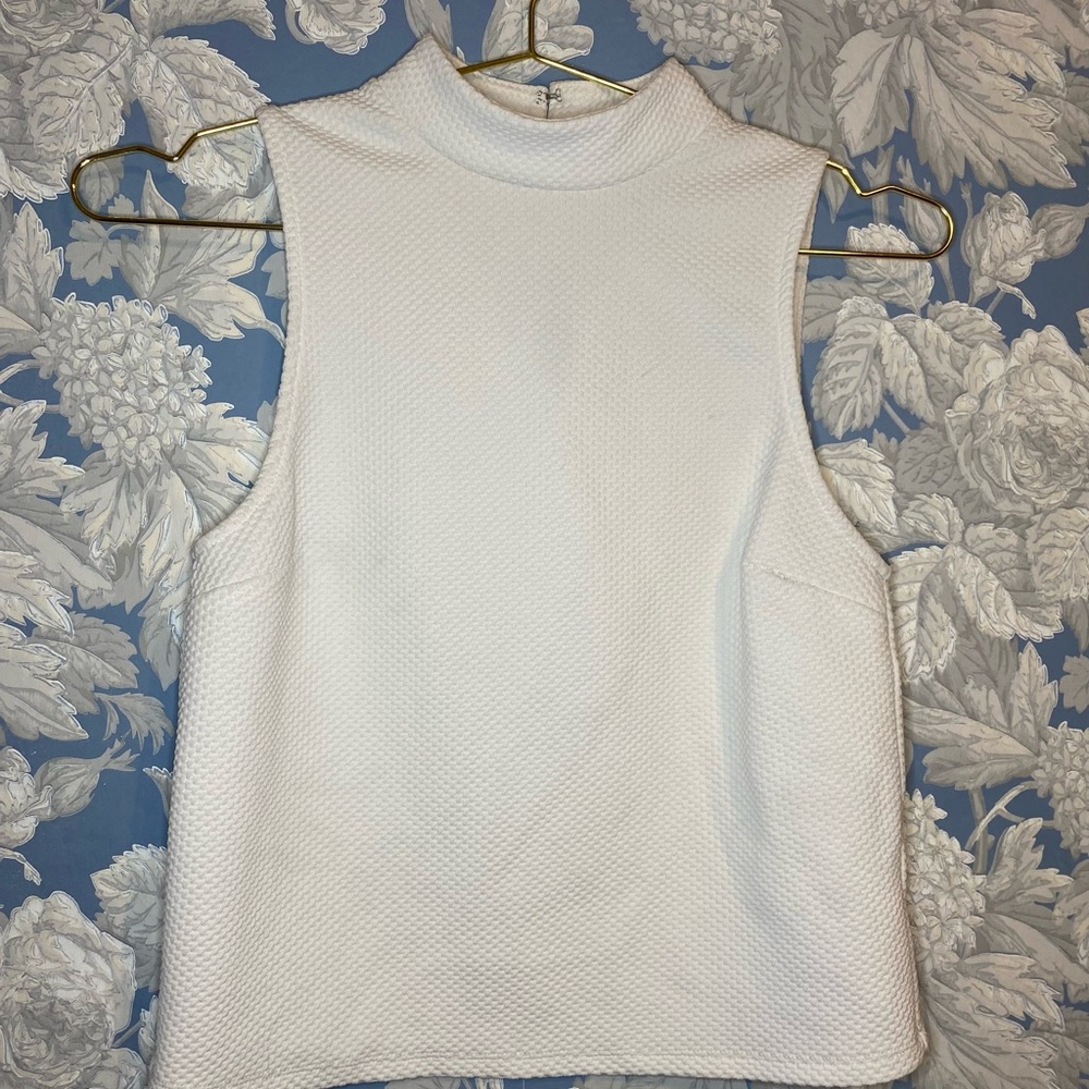 Express crop top.